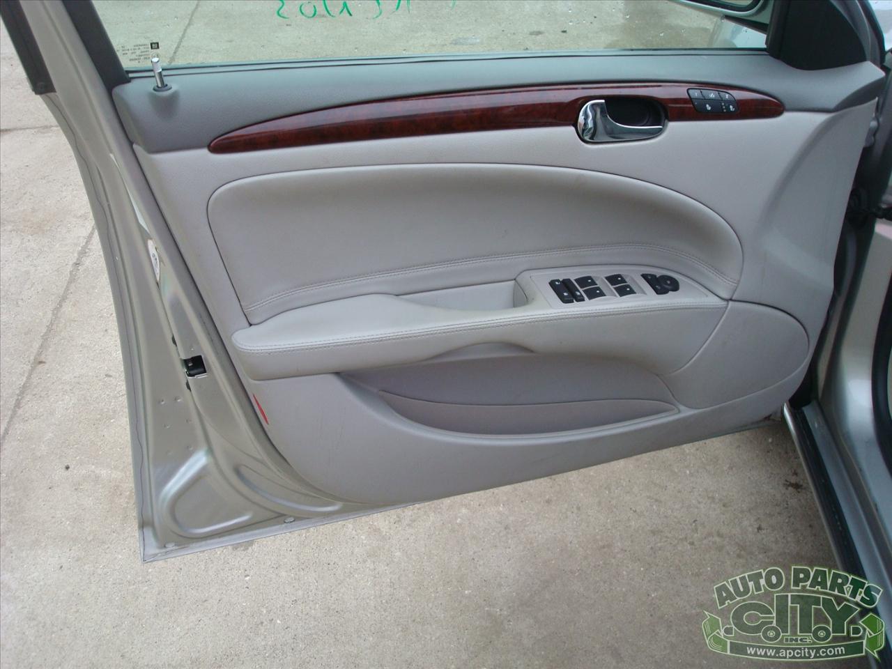 Buick Lucerne CXL V6 2006