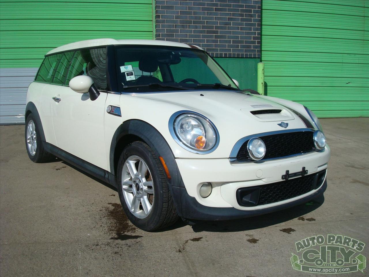 MINI Clubman S 2011