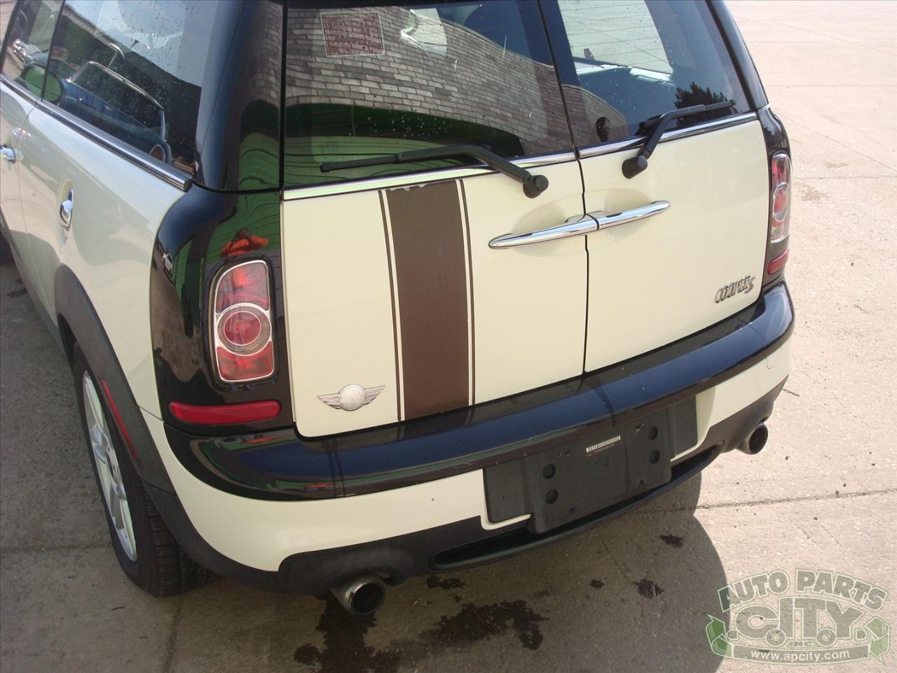 MINI Clubman S 2011