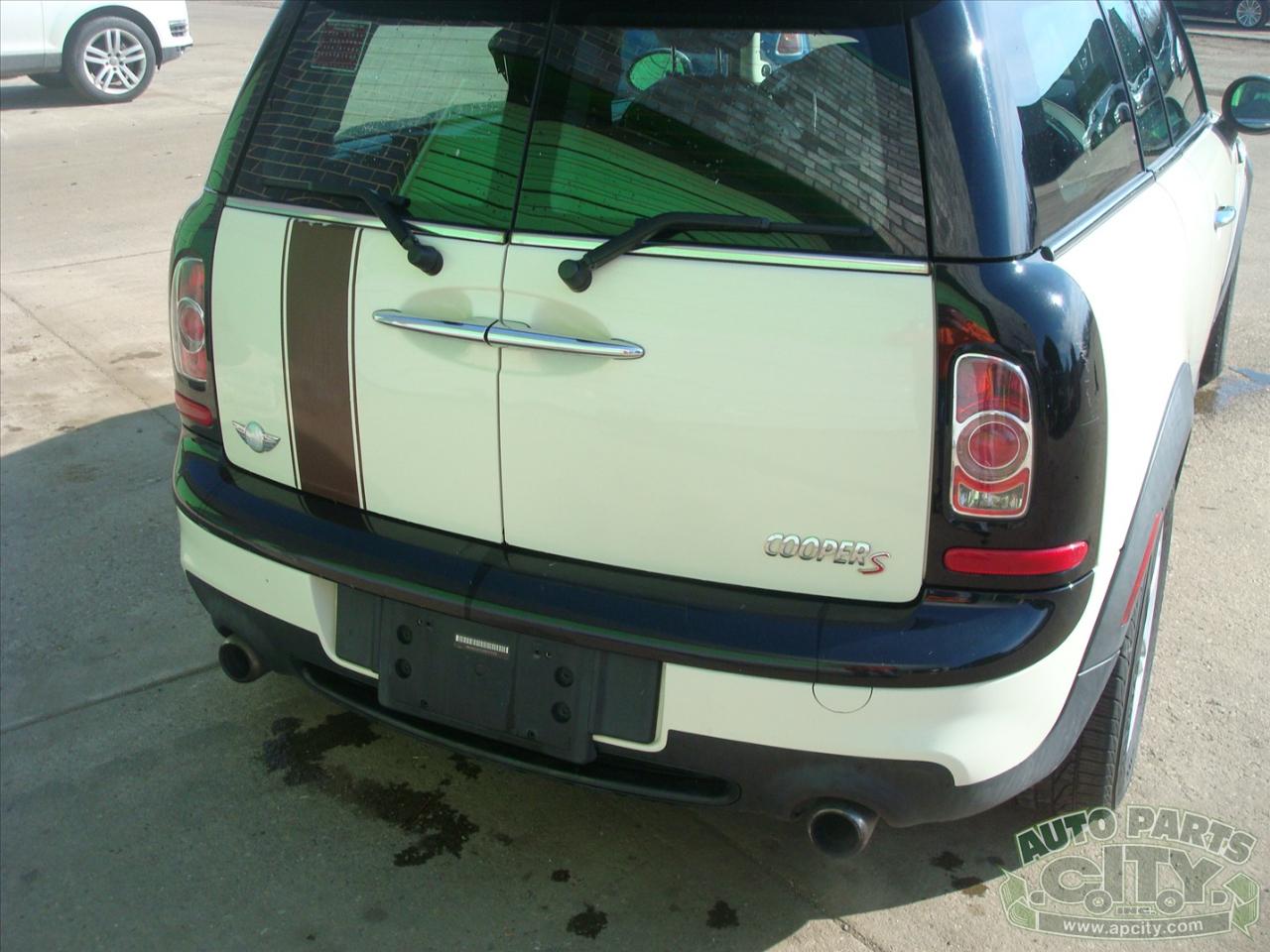 MINI Clubman S 2011