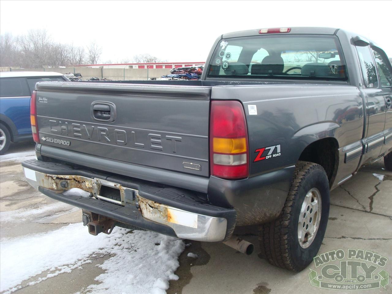 Chevrolet Silverado 1500 Z71 Ext Cab 4WD 4D 2002