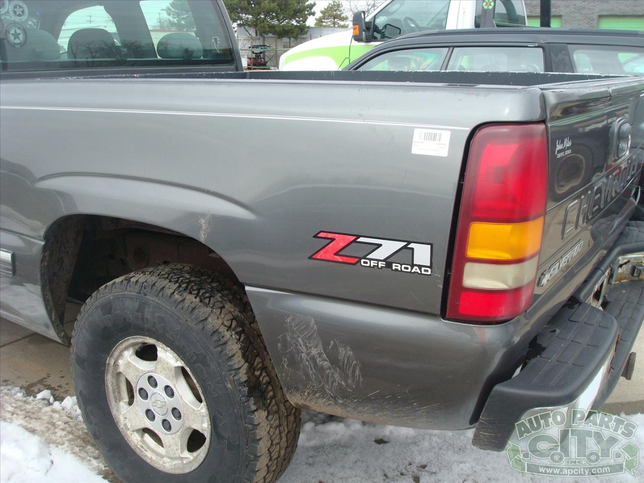 Chevrolet Silverado 1500 Z71 Ext Cab 4WD 4D 2002