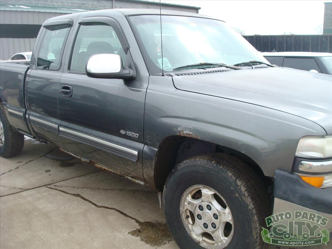 Chevrolet Silverado 1500 Z71 Ext Cab 4WD 4D 2002