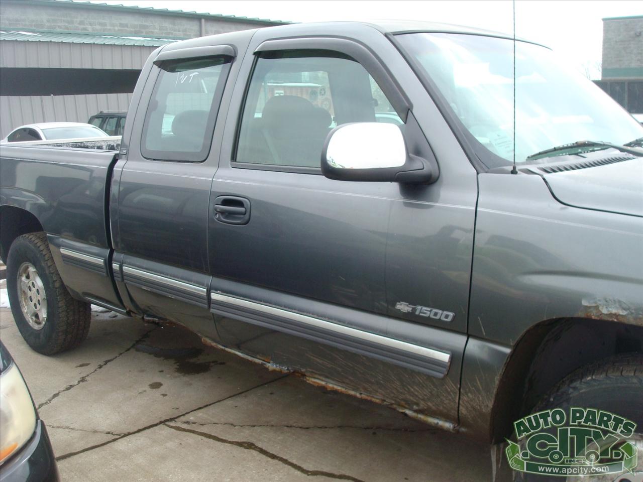 Chevrolet Silverado 1500 Z71 Ext Cab 4WD 4D 2002