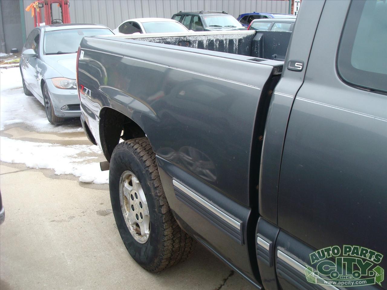 Chevrolet Silverado 1500 Z71 Ext Cab 4WD 4D 2002