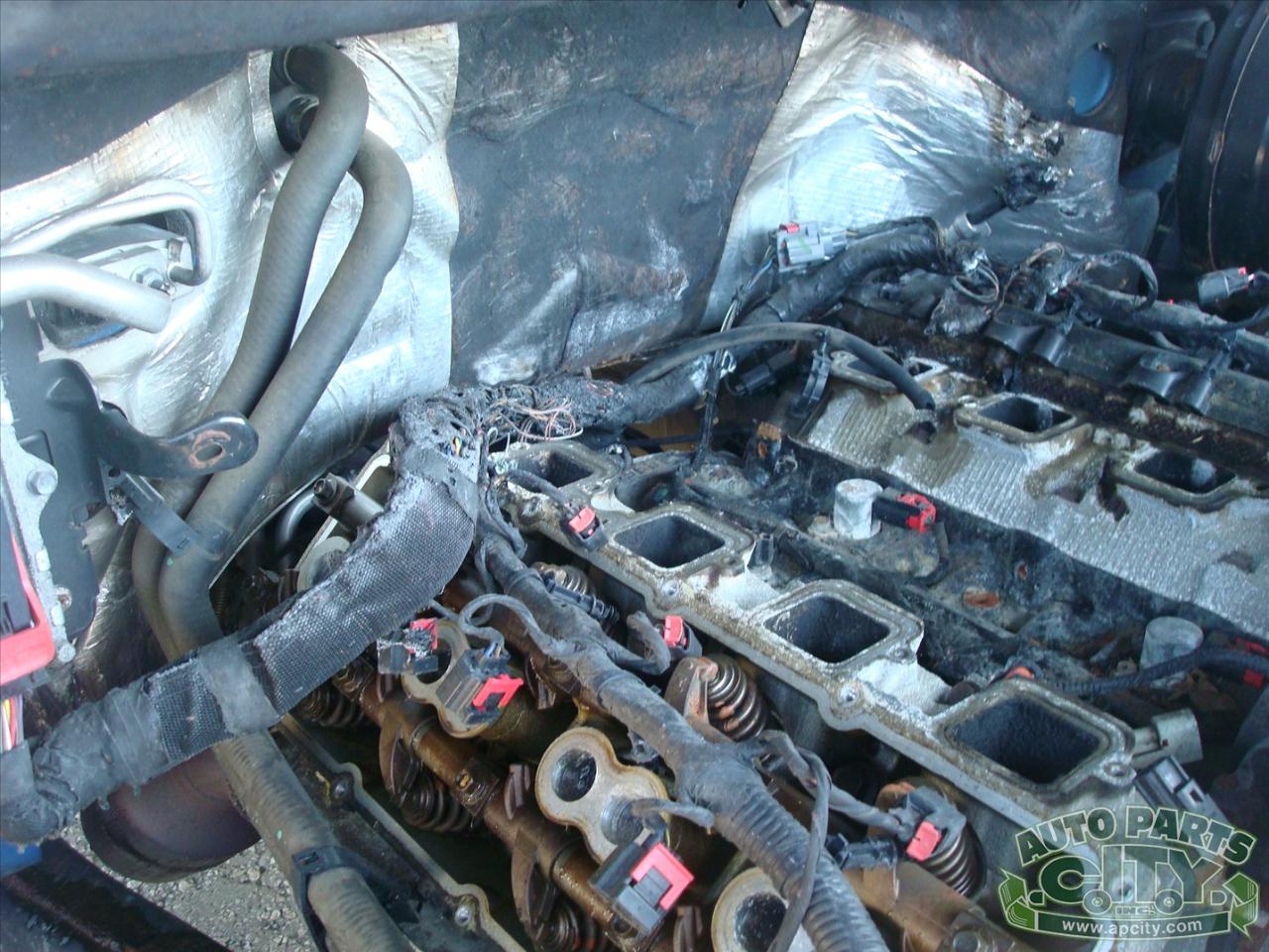 RAM 1500 SLT Crew Cab SWB 4WD 2015