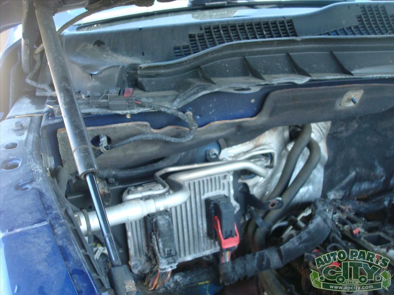 RAM 1500 SLT Crew Cab SWB 4WD 2015