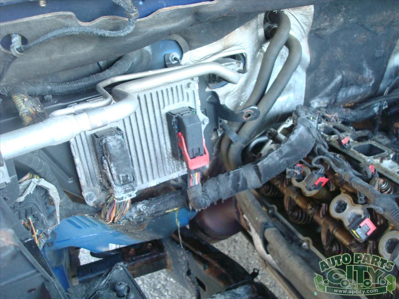 RAM 1500 SLT Crew Cab SWB 4WD 2015