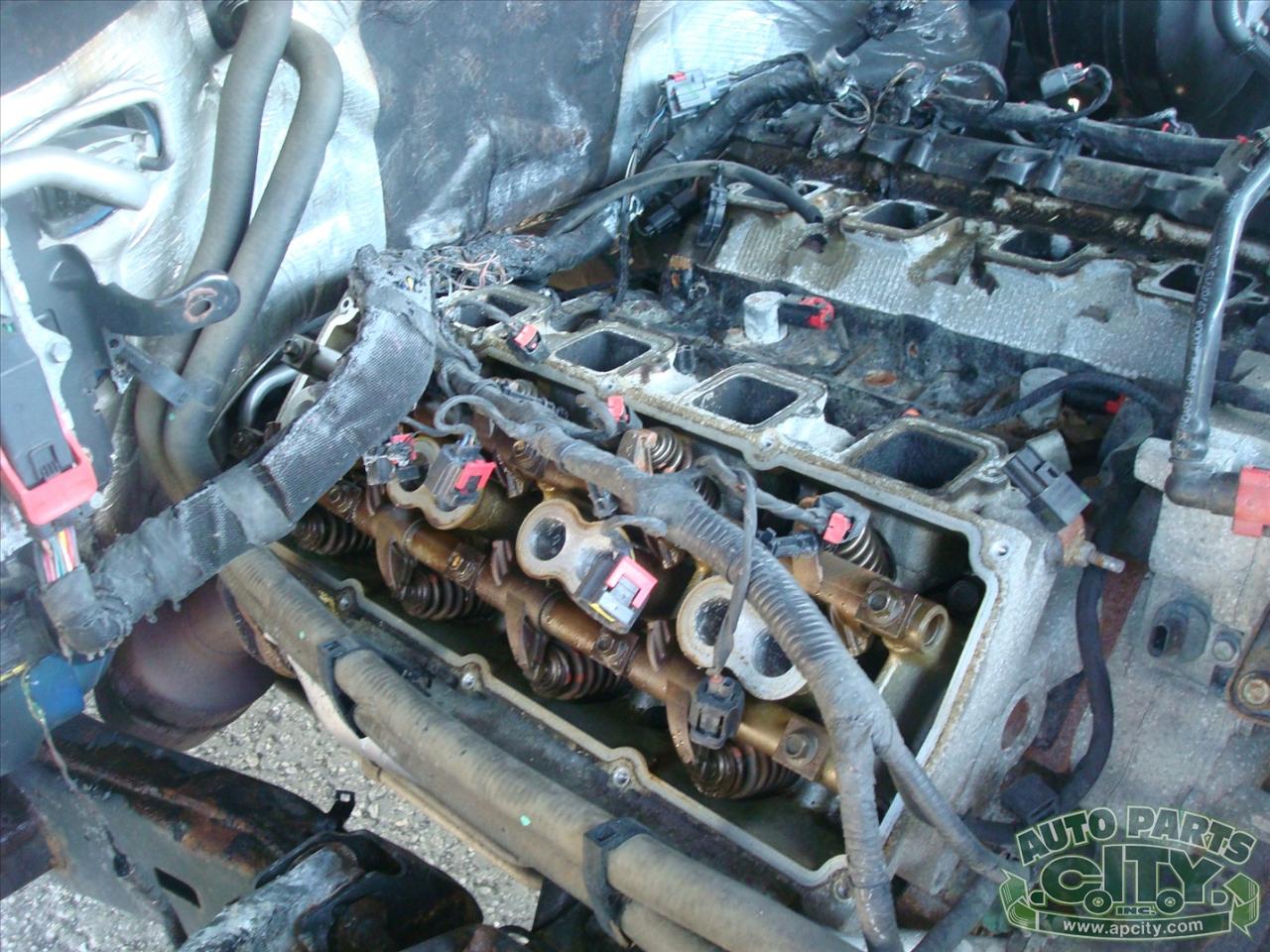 RAM 1500 SLT Crew Cab SWB 4WD 2015