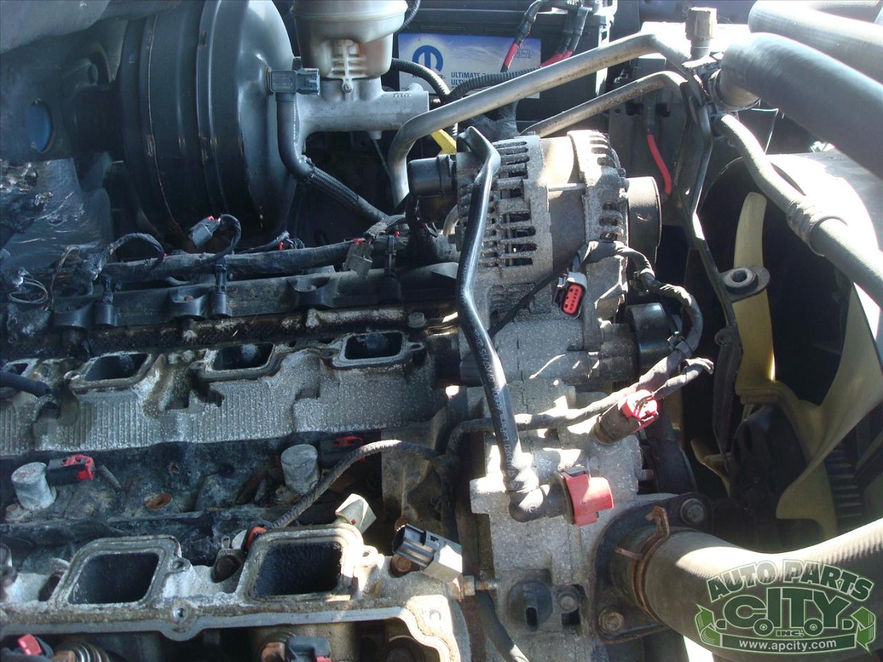 RAM 1500 SLT Crew Cab SWB 4WD 2015