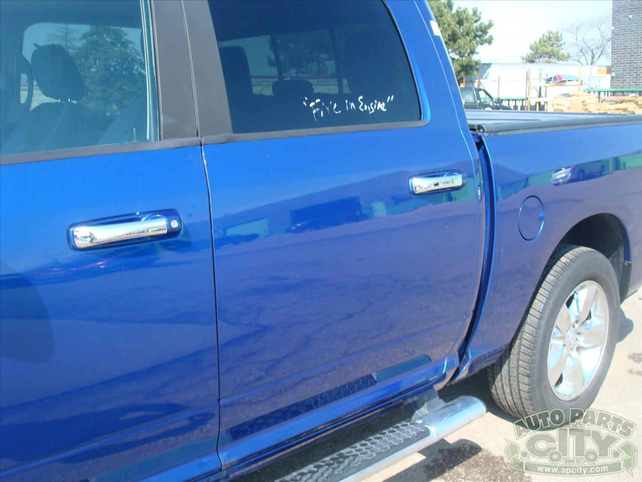 RAM 1500 SLT Crew Cab SWB 4WD 2015