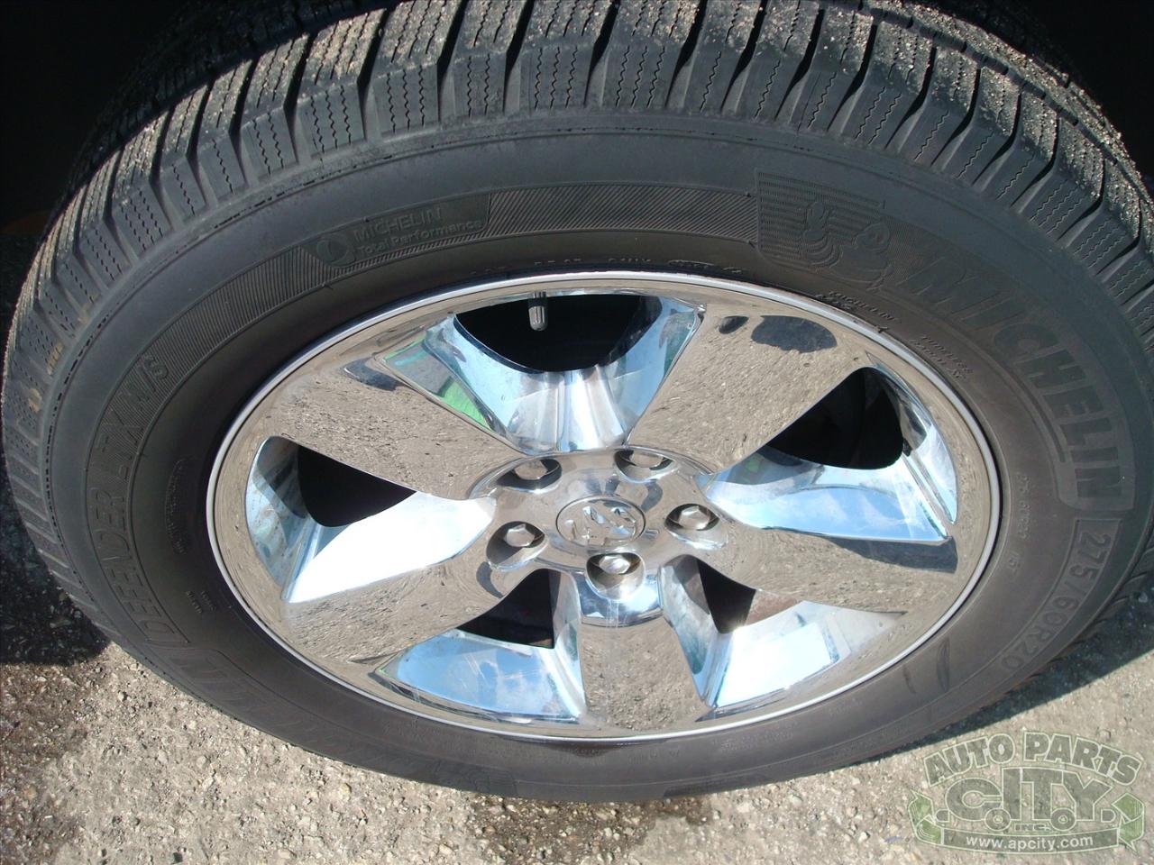 RAM 1500 SLT Crew Cab SWB 4WD 2015