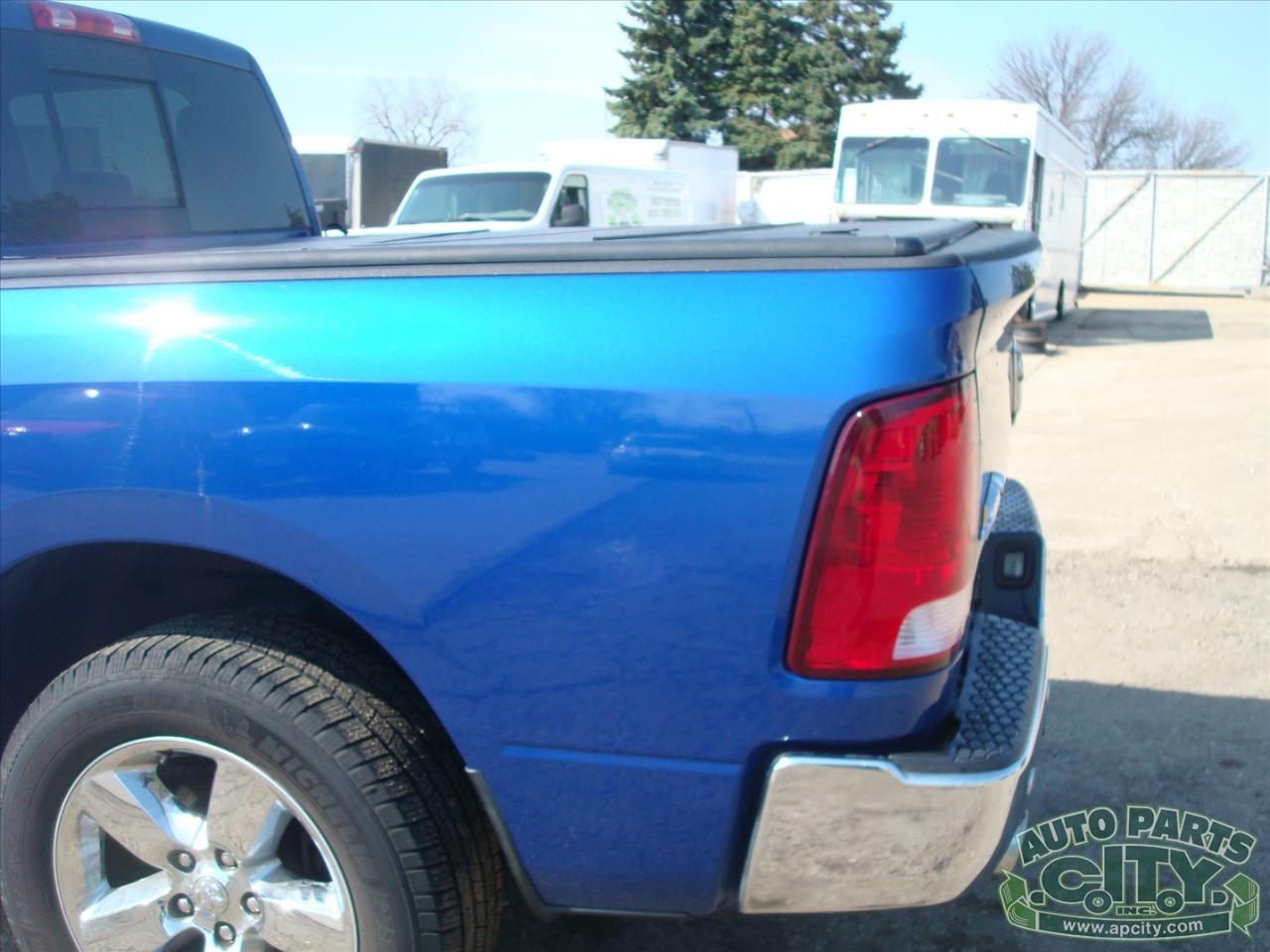 RAM 1500 SLT Crew Cab SWB 4WD 2015