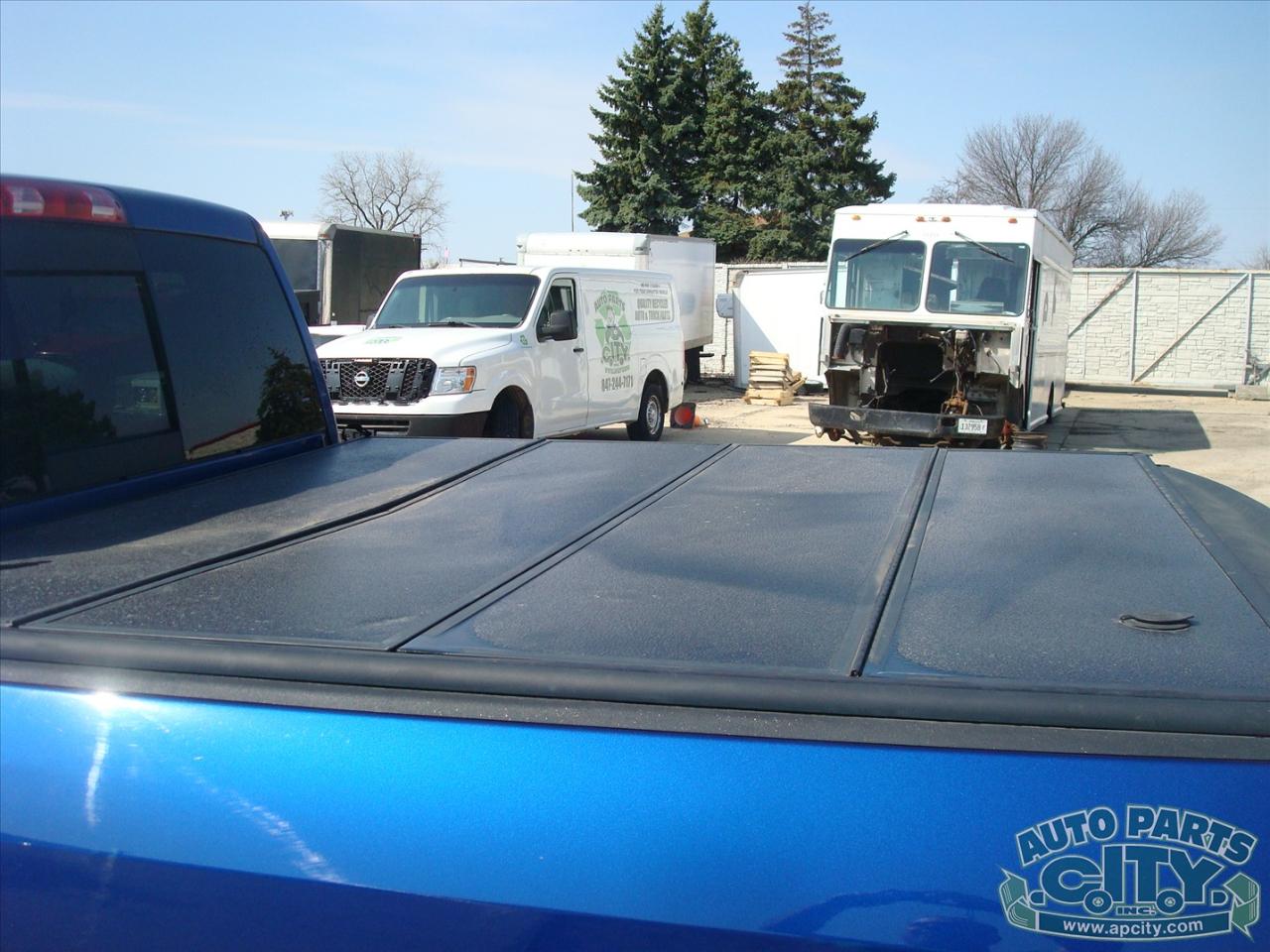 RAM 1500 SLT Crew Cab SWB 4WD 2015