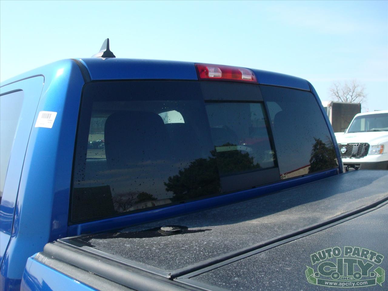 RAM 1500 SLT Crew Cab SWB 4WD 2015