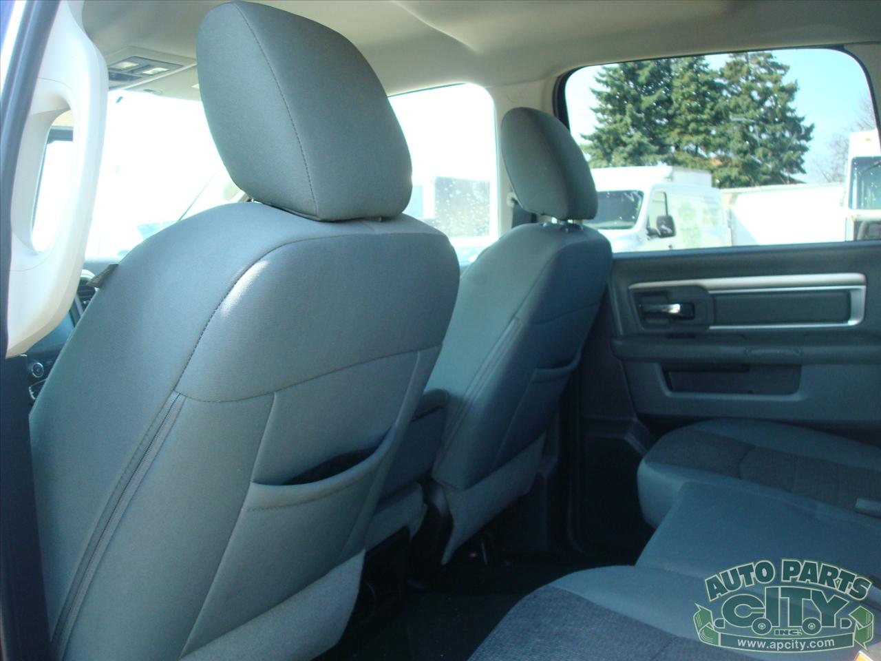 RAM 1500 SLT Crew Cab SWB 4WD 2015