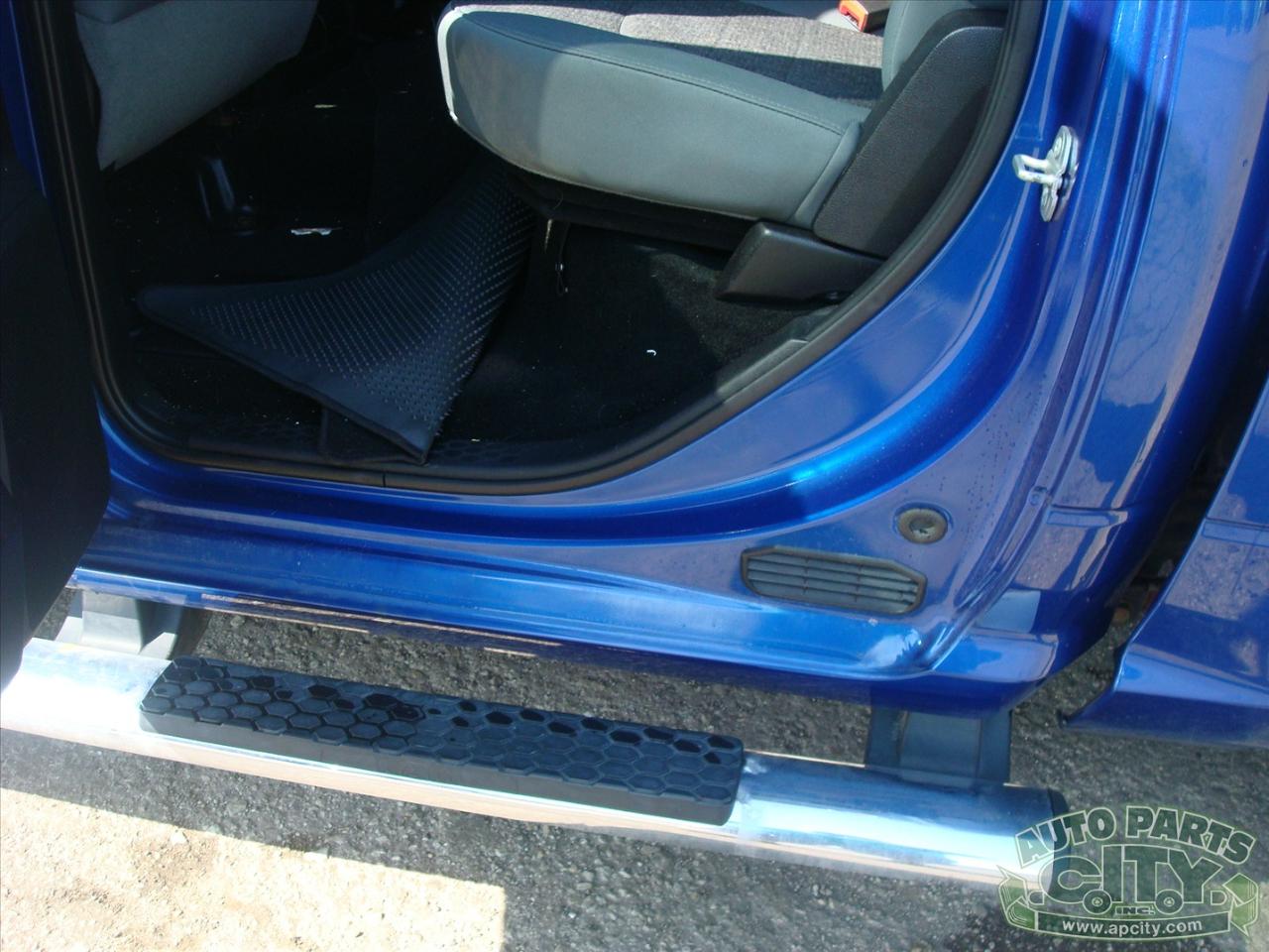 RAM 1500 SLT Crew Cab SWB 4WD 2015