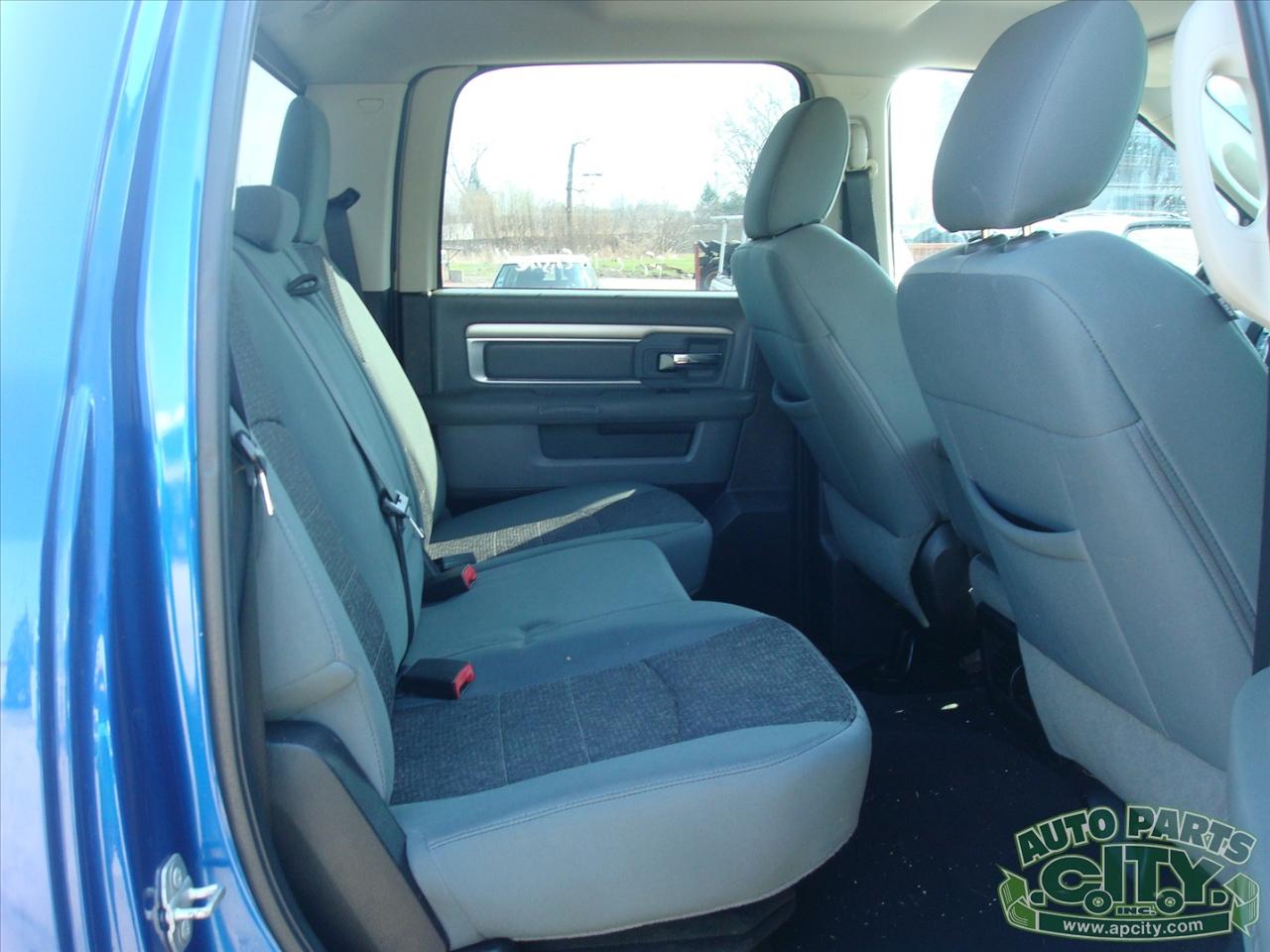 RAM 1500 SLT Crew Cab SWB 4WD 2015