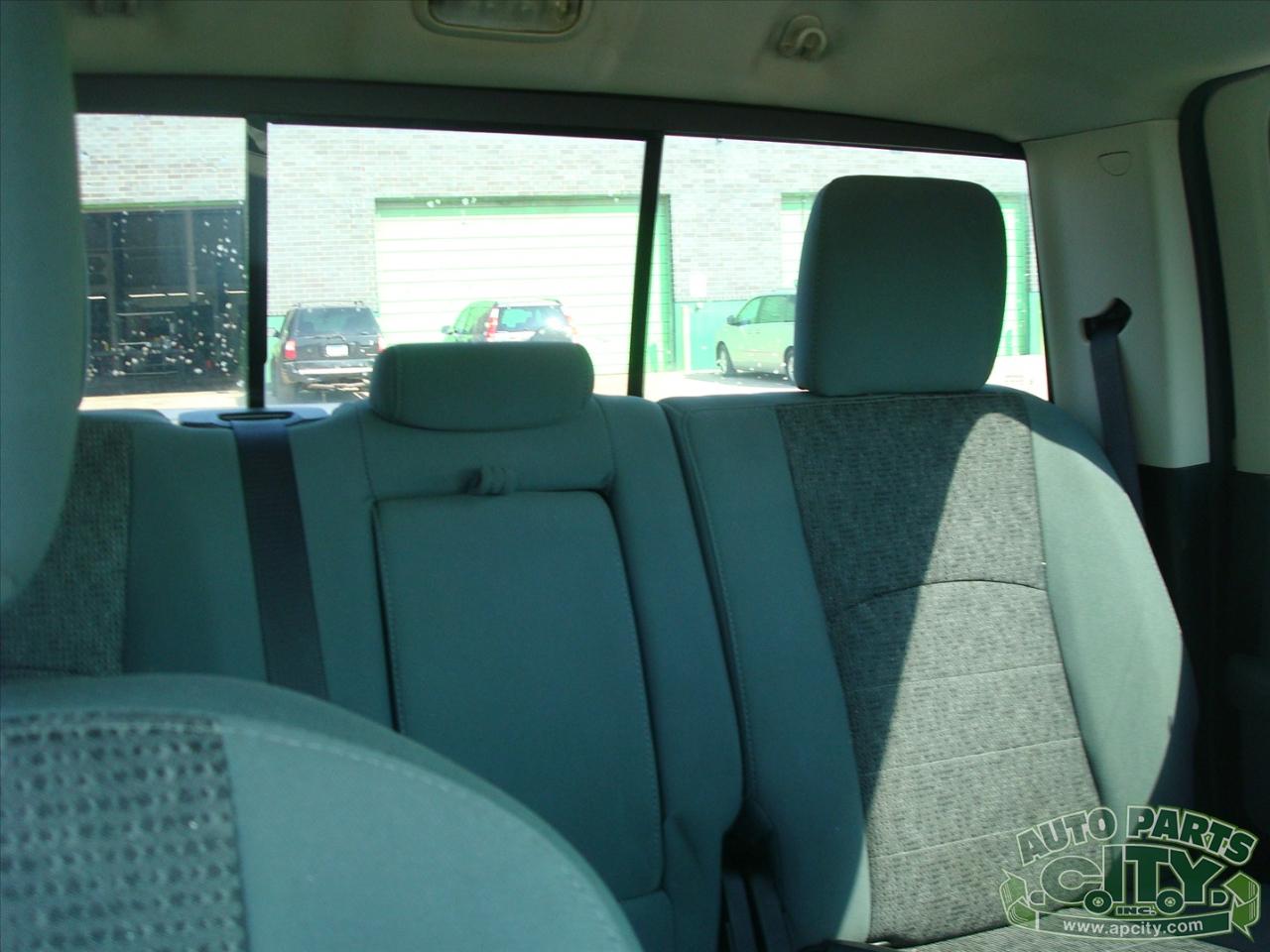 RAM 1500 SLT Crew Cab SWB 4WD 2015