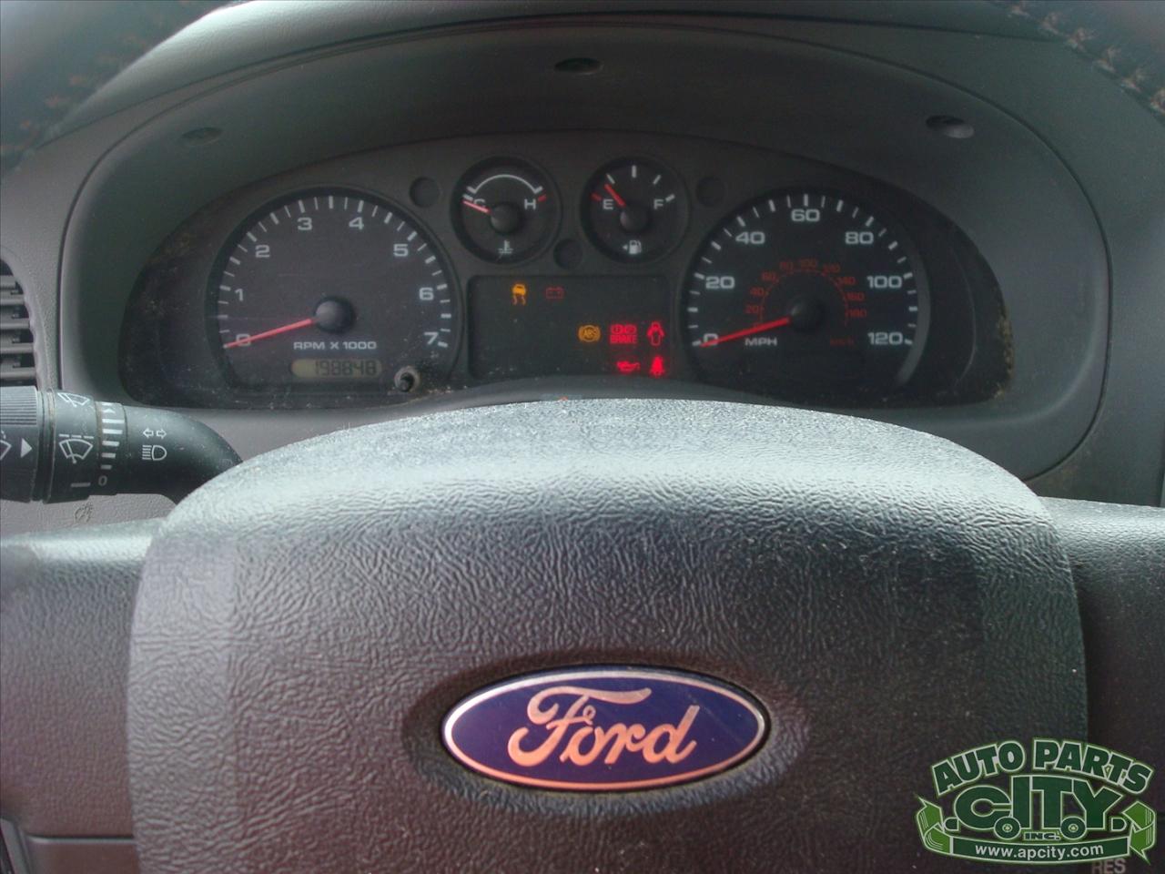 Ford Ranger XLT SuperCab 4-Door 4WD 2011