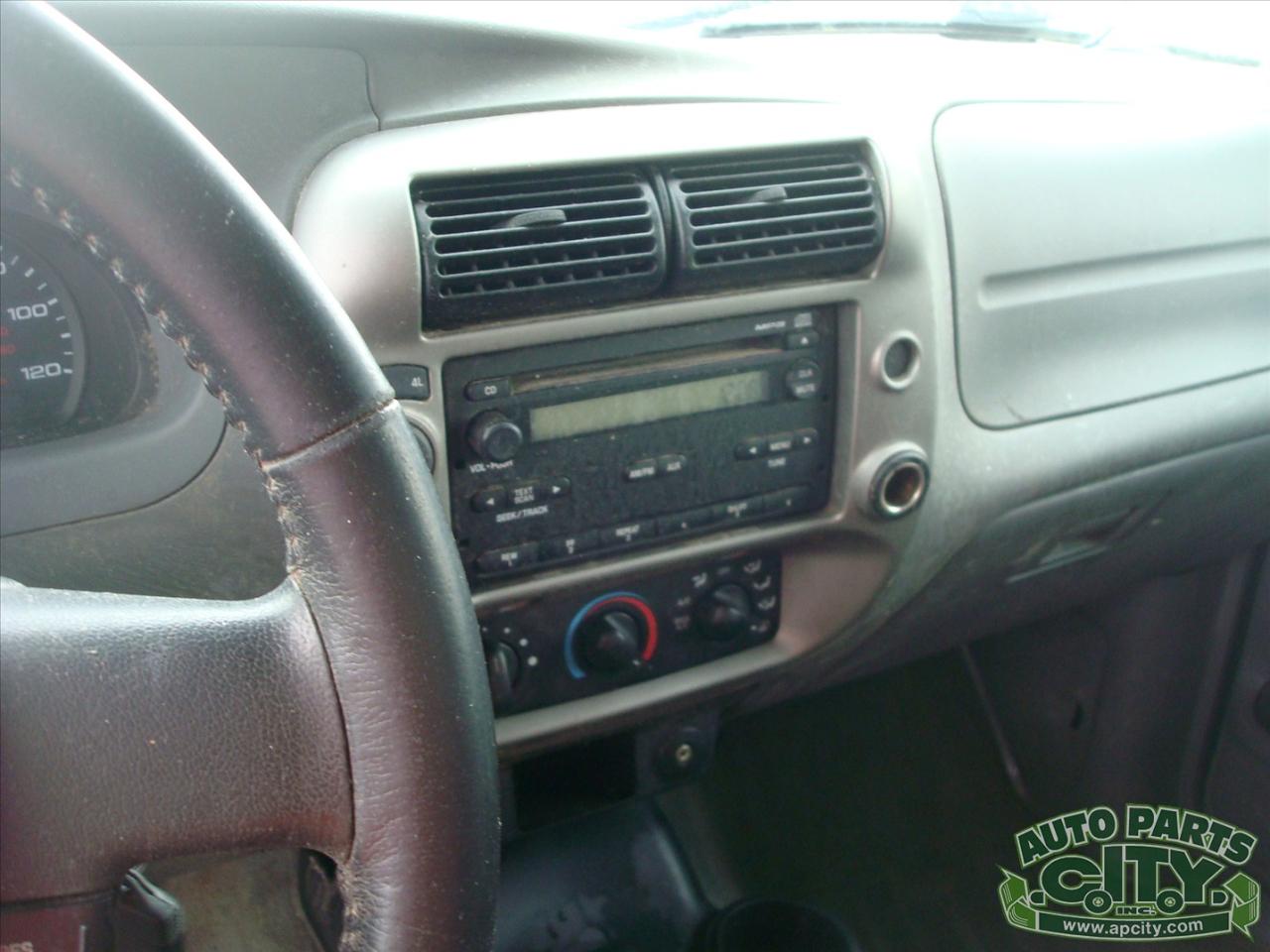 Ford Ranger XLT SuperCab 4-Door 4WD 2011