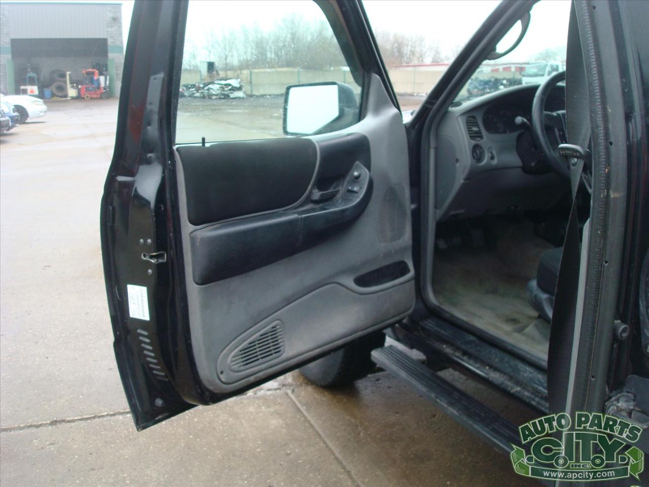 Ford Ranger XLT SuperCab 4-Door 4WD 2011