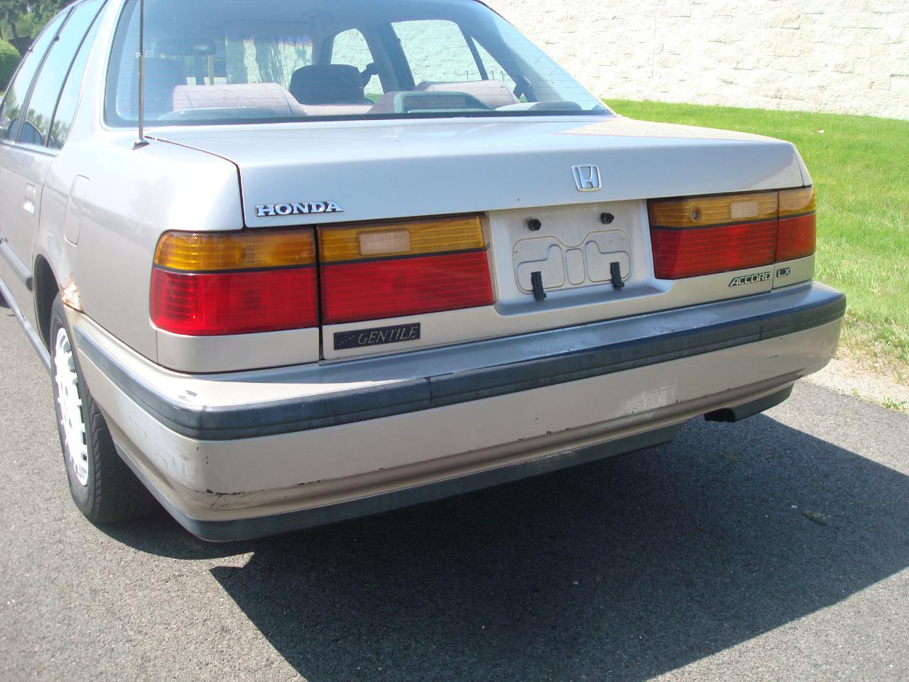 Honda Accord LX sedan 1991