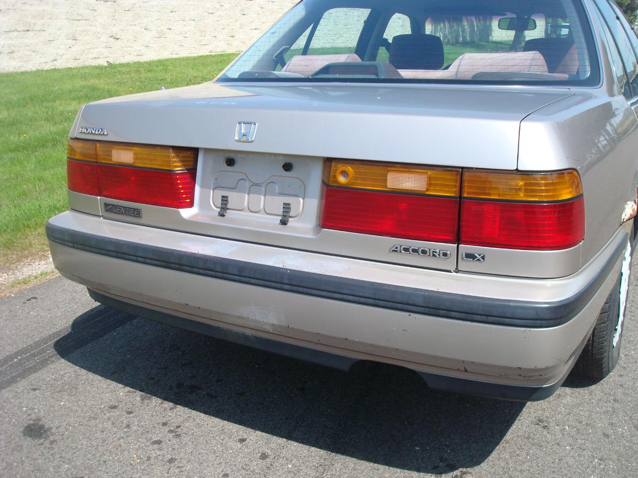 Honda Accord LX sedan 1991