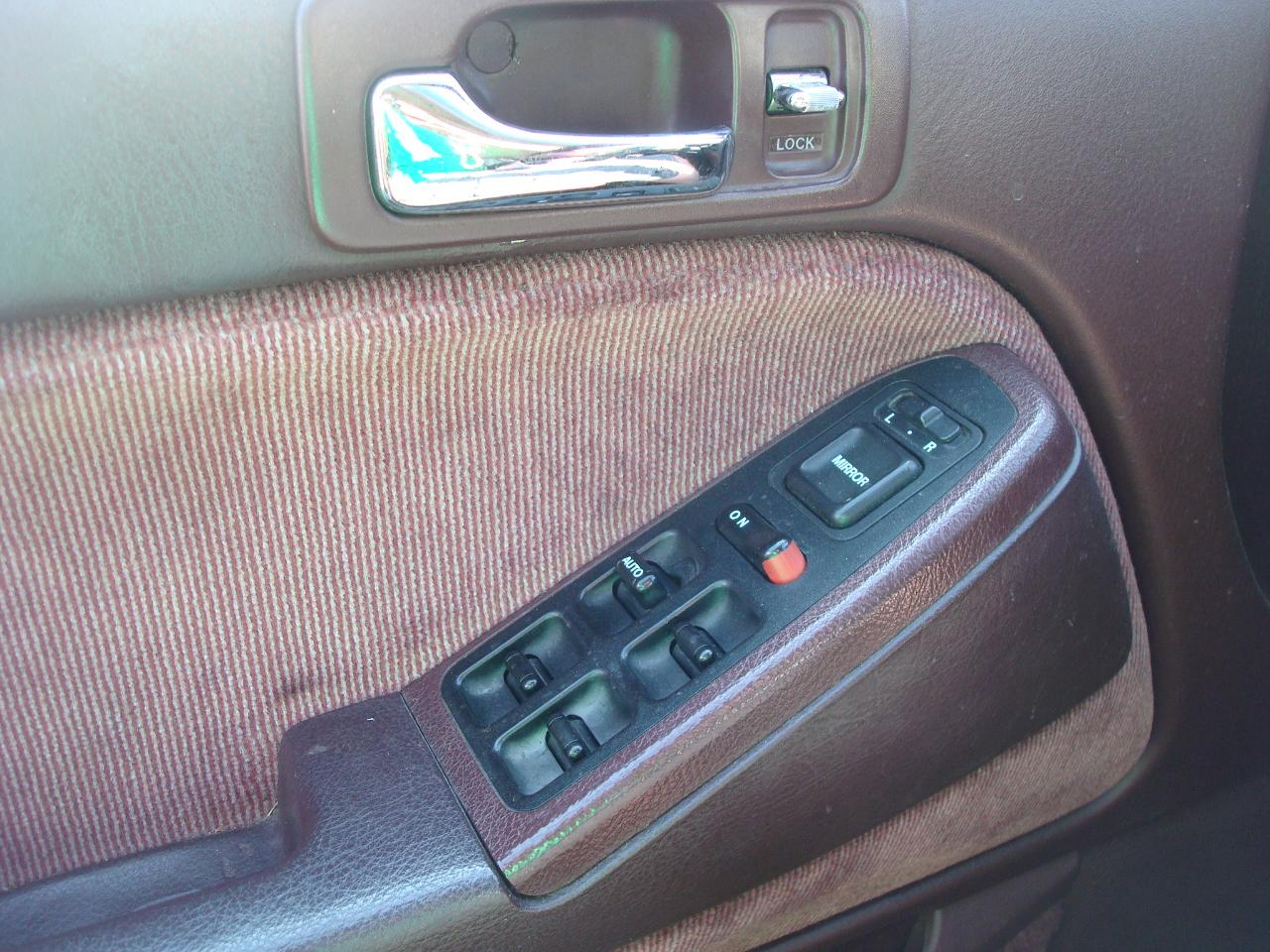 Honda Accord LX sedan 1991
