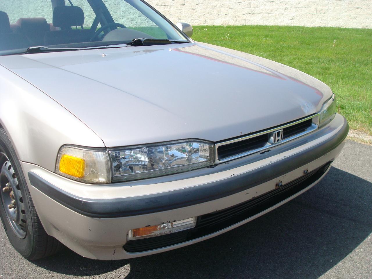Honda Accord LX sedan 1991