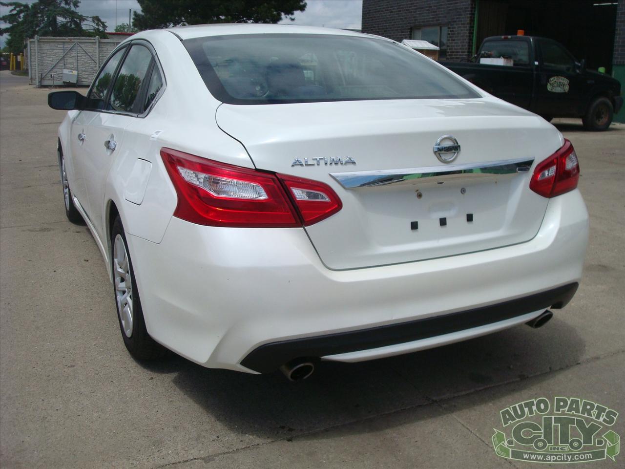 Nissan Altima 2.5 Sedan 2016