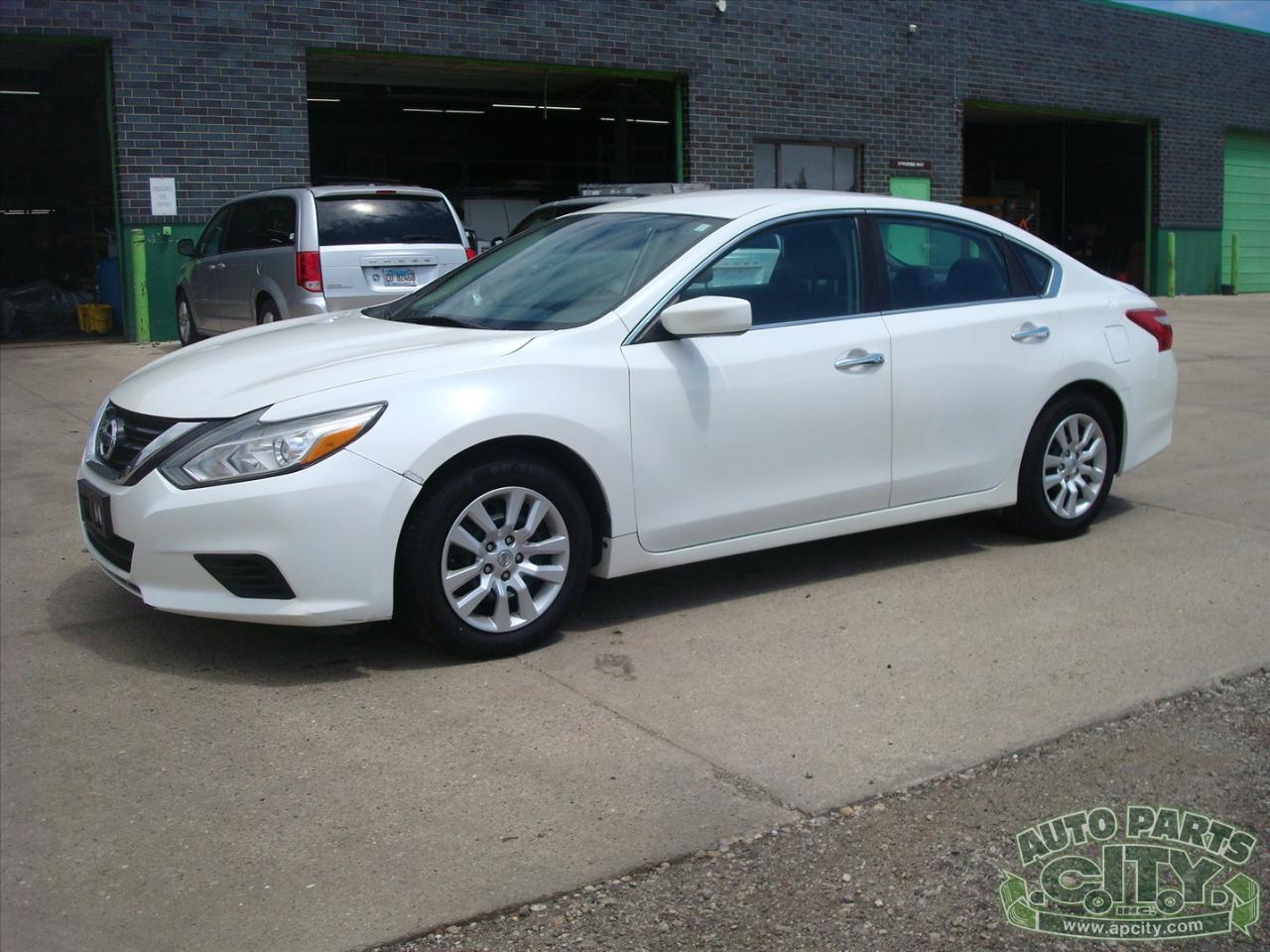 Nissan Altima 2.5 Sedan 2016