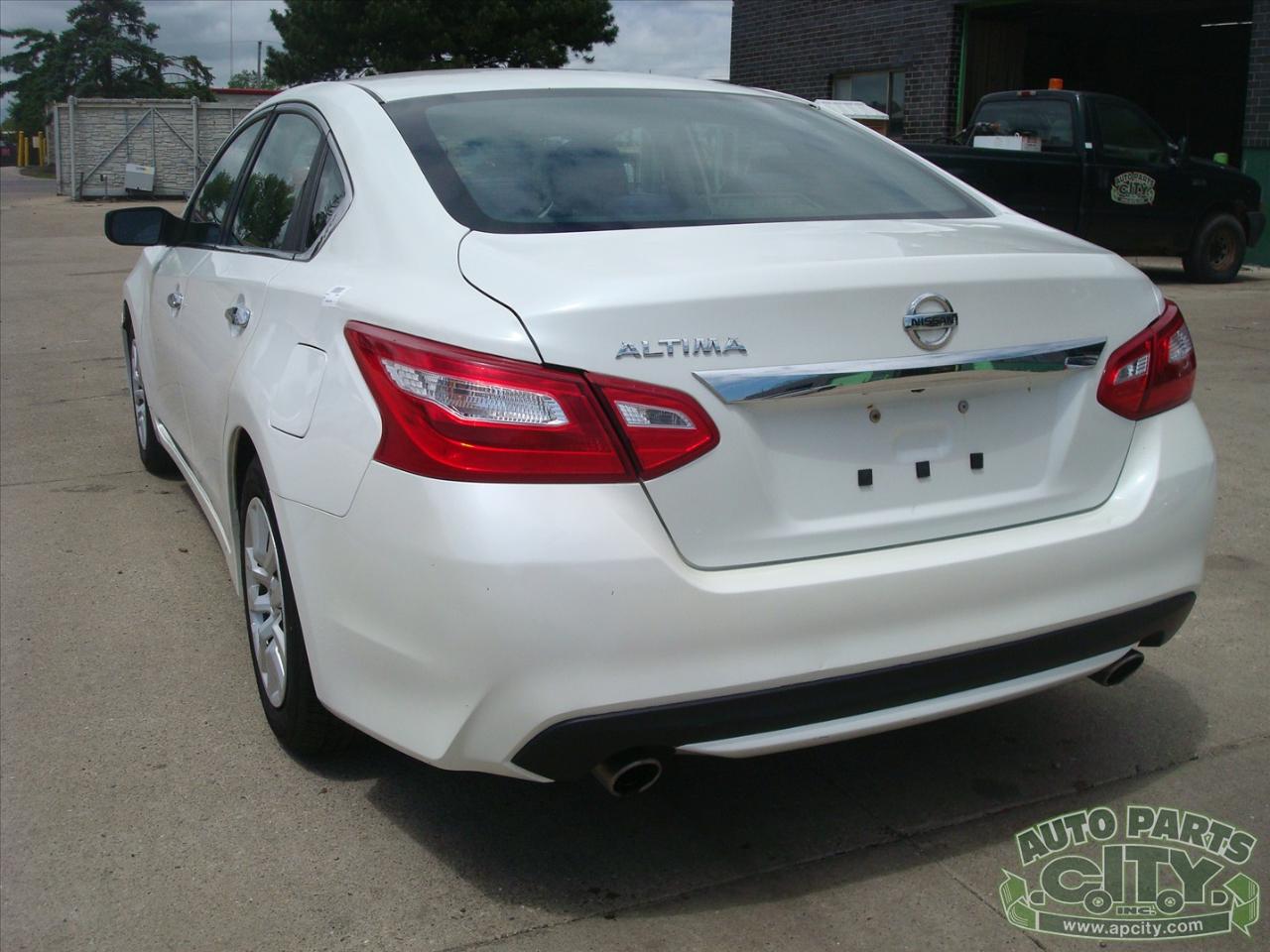 Nissan Altima 2.5 Sedan 2016