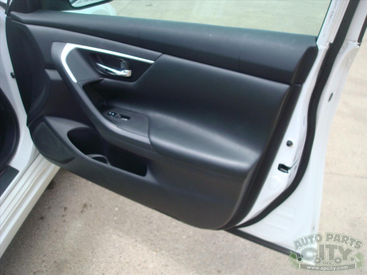 Nissan Altima 2.5 Sedan 2016