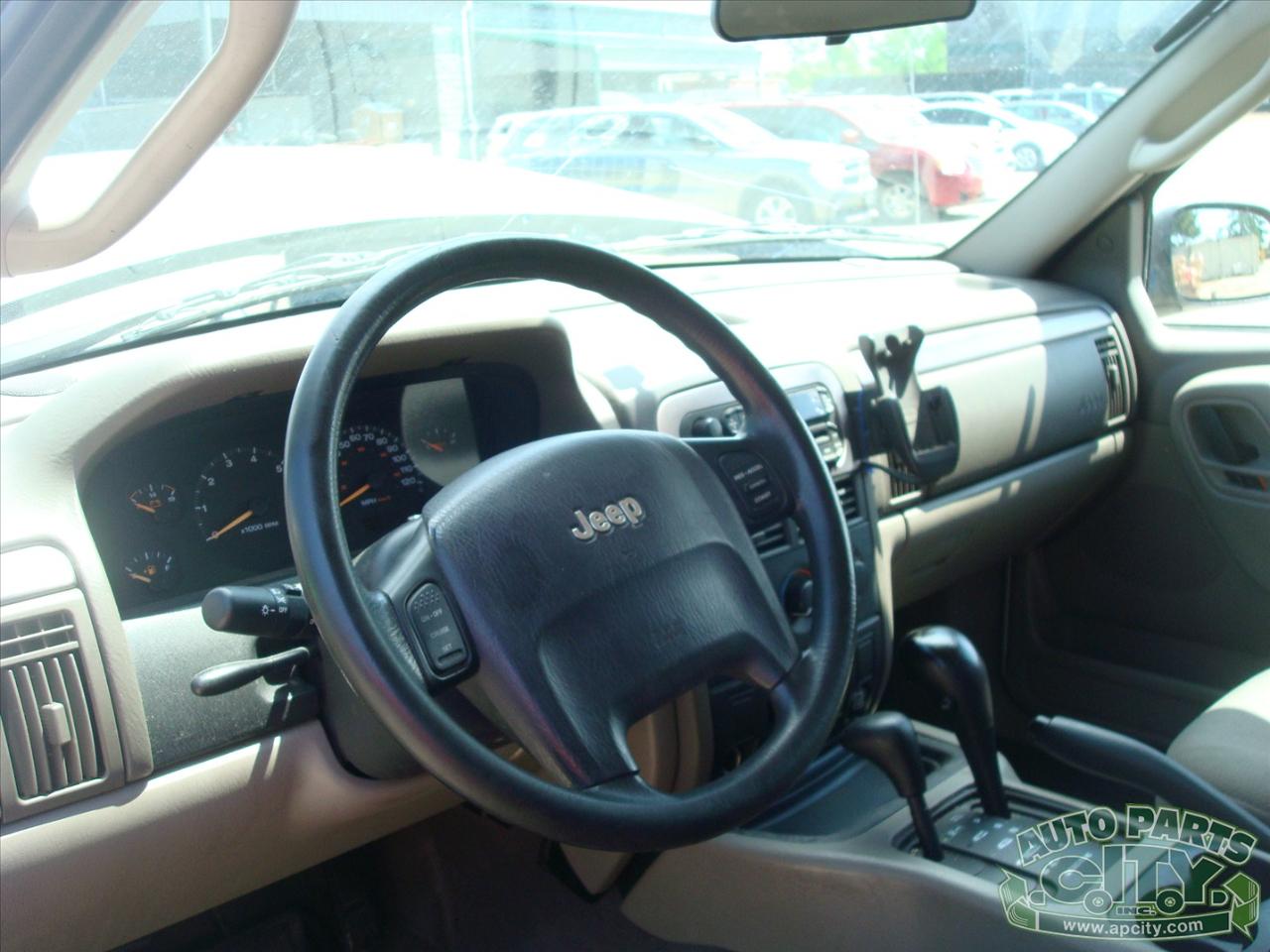 Jeep Grand Cherokee Laredo 4WD 2003