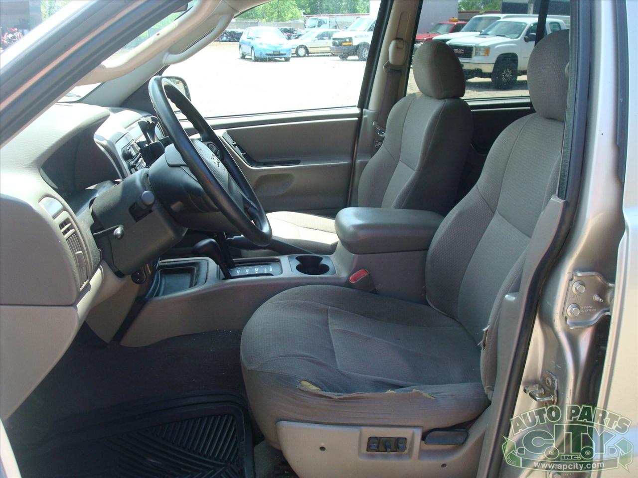 Jeep Grand Cherokee Laredo 4WD 2003