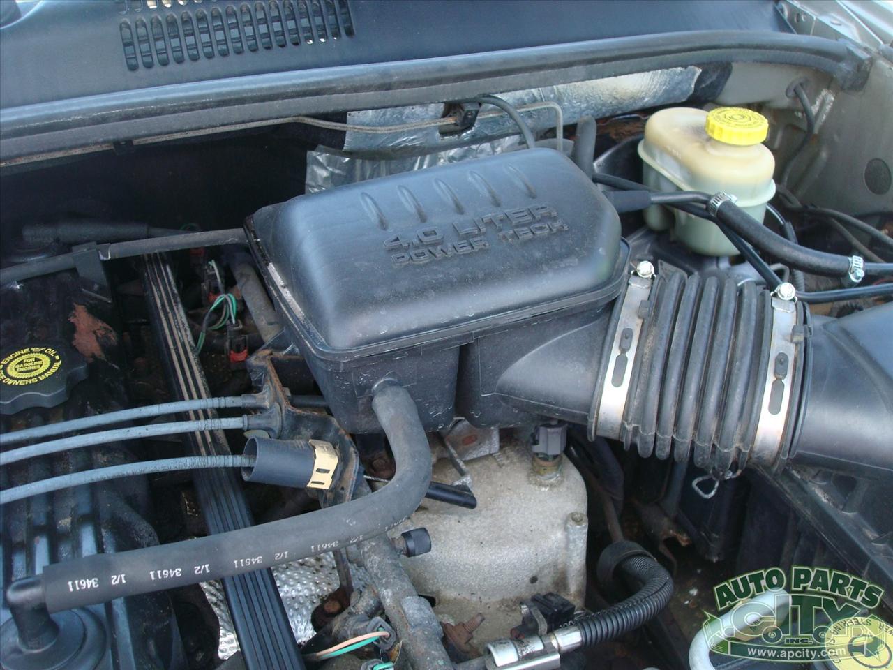 Jeep Grand Cherokee Laredo 4WD 2003
