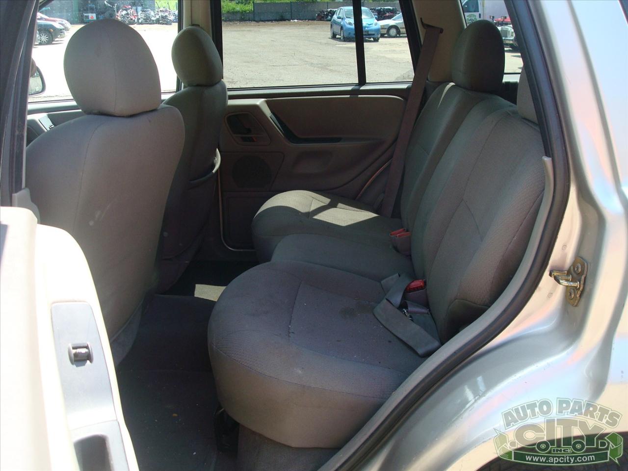 Jeep Grand Cherokee Laredo 4WD 2003