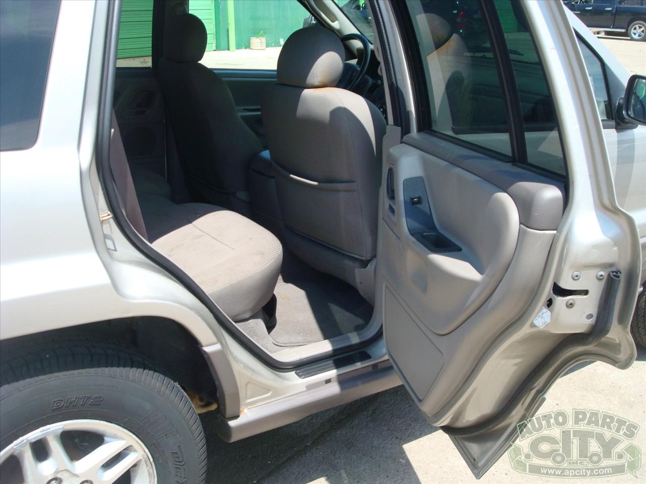 Jeep Grand Cherokee Laredo 4WD 2003