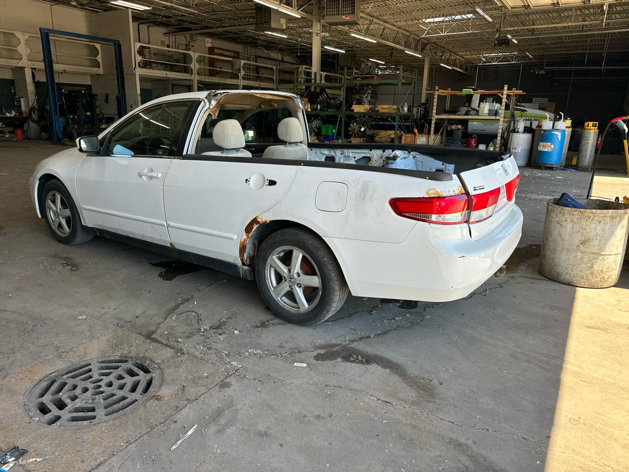 Honda Accord LX sedan 2004