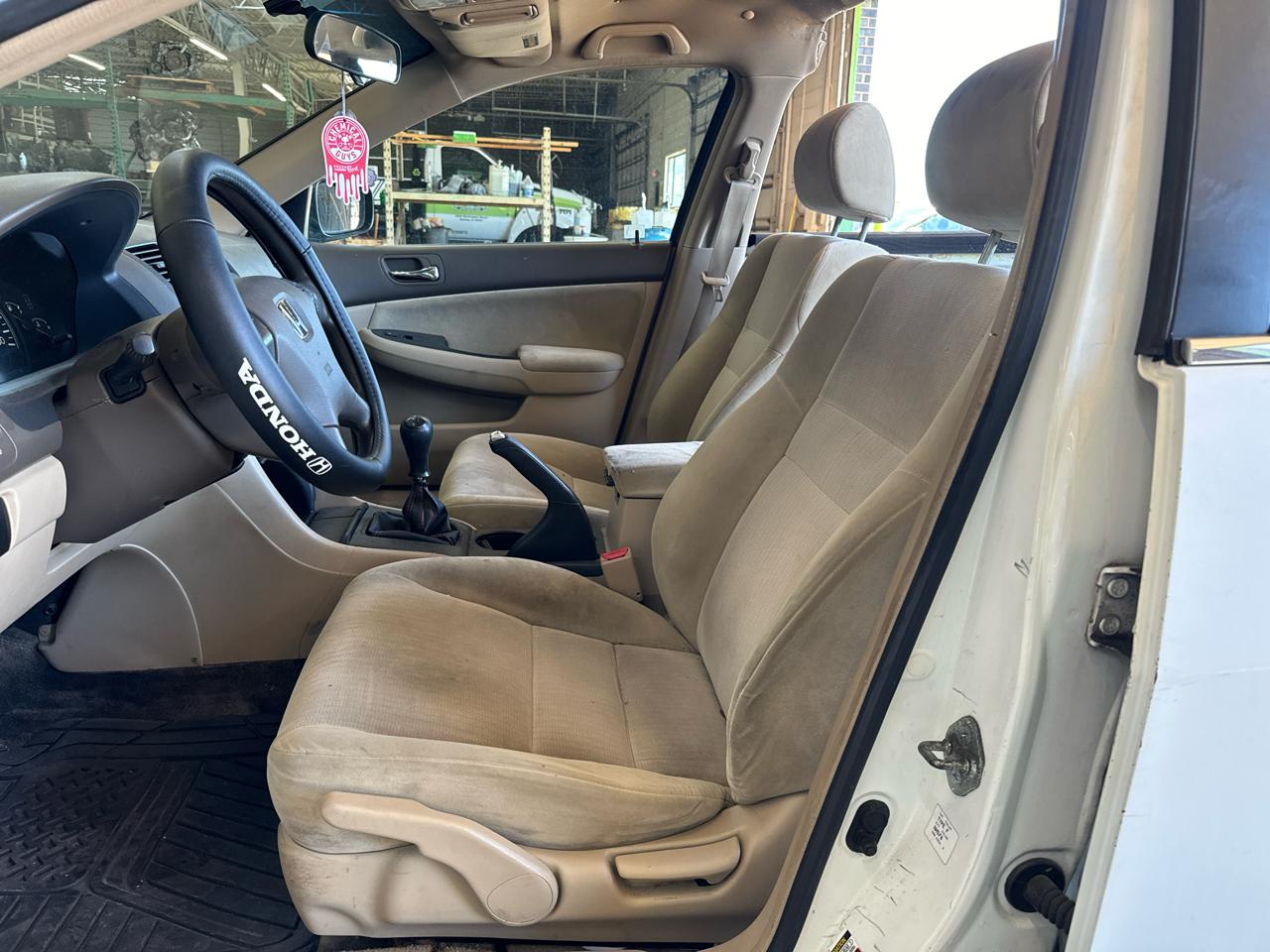 Honda Accord LX sedan 2004