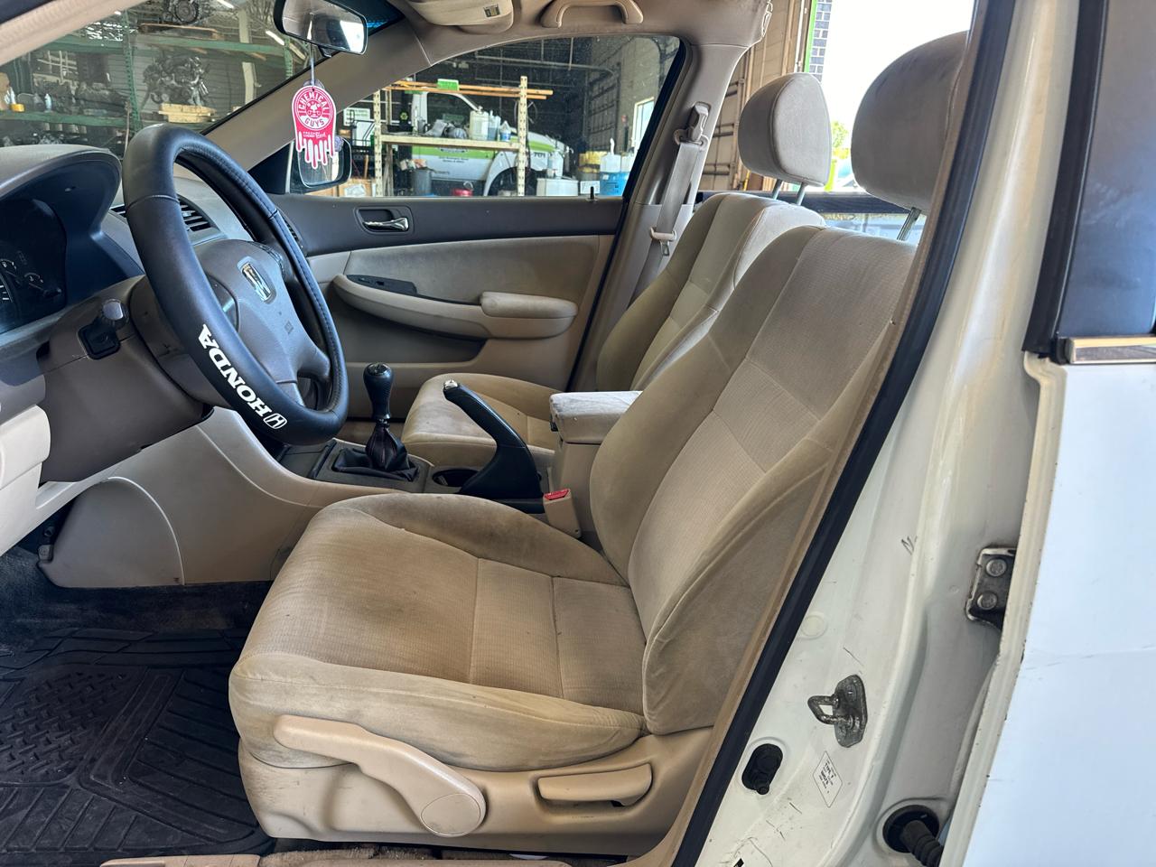 Honda Accord LX sedan 2004