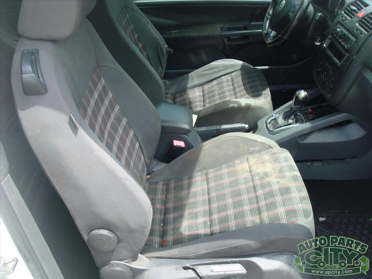Volkswagen GTI 2.0T Coupe 2009