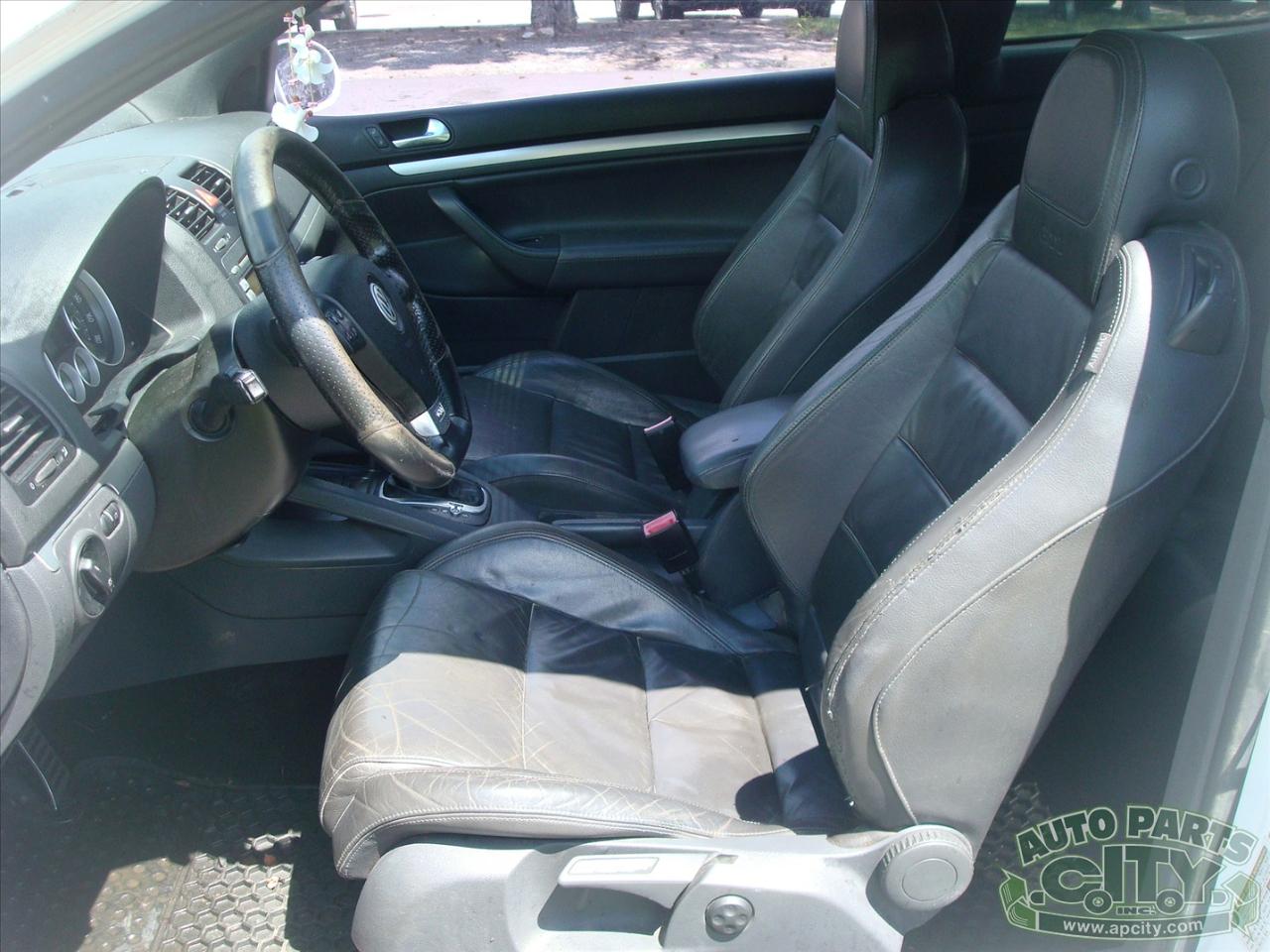 Volkswagen GTI 2.0T Coupe 2007