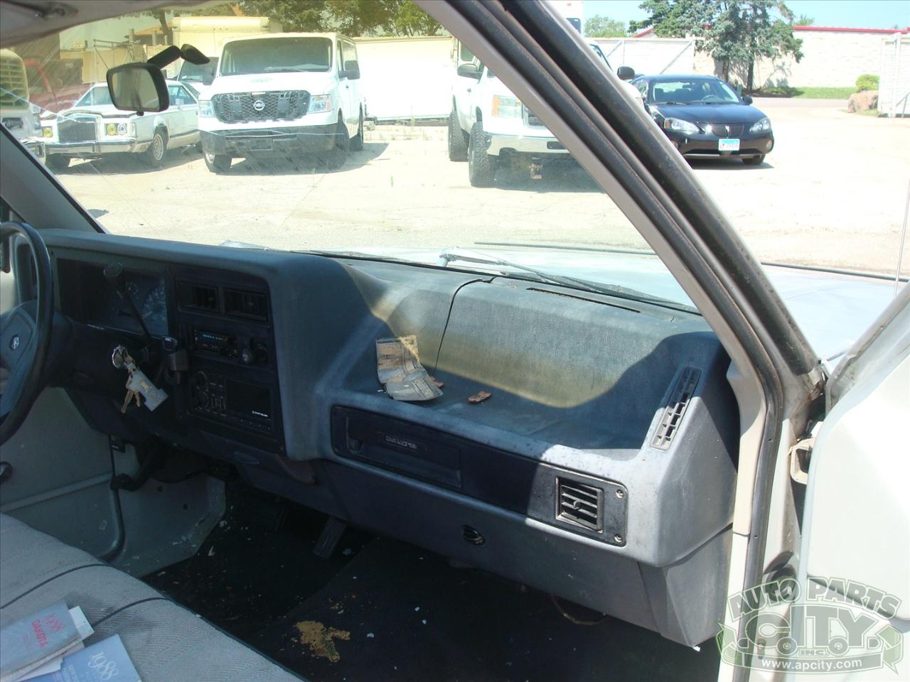 Dodge Dakota Reg. Cab 2WD 1988