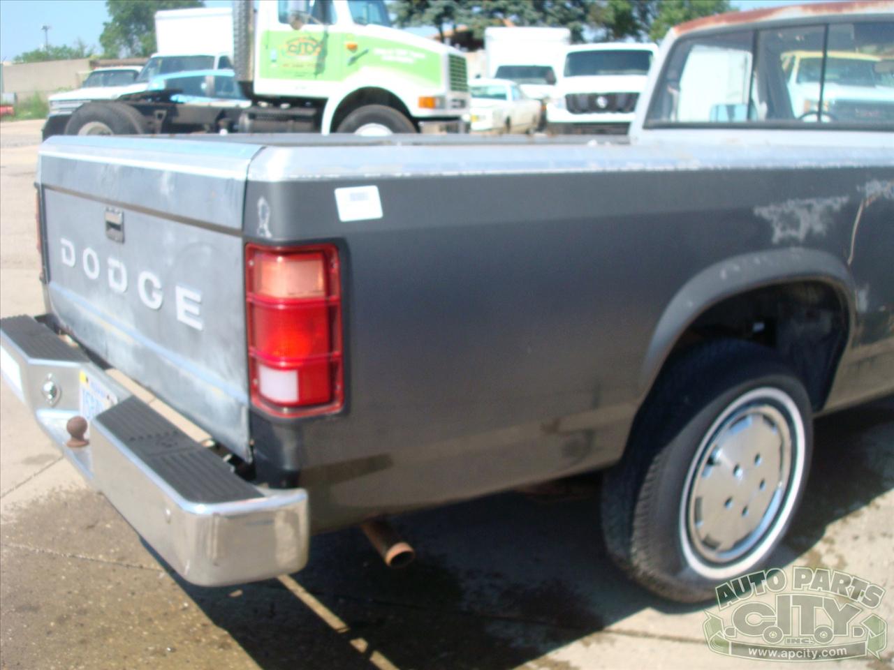 Dodge Dakota Reg. Cab 2WD 1988