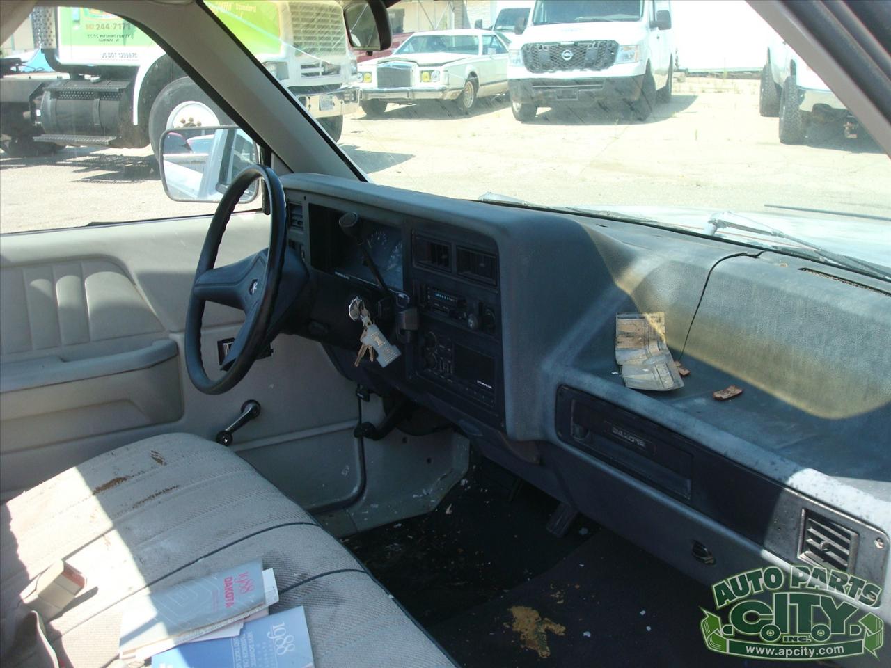 Dodge Dakota Reg. Cab 2WD 1988