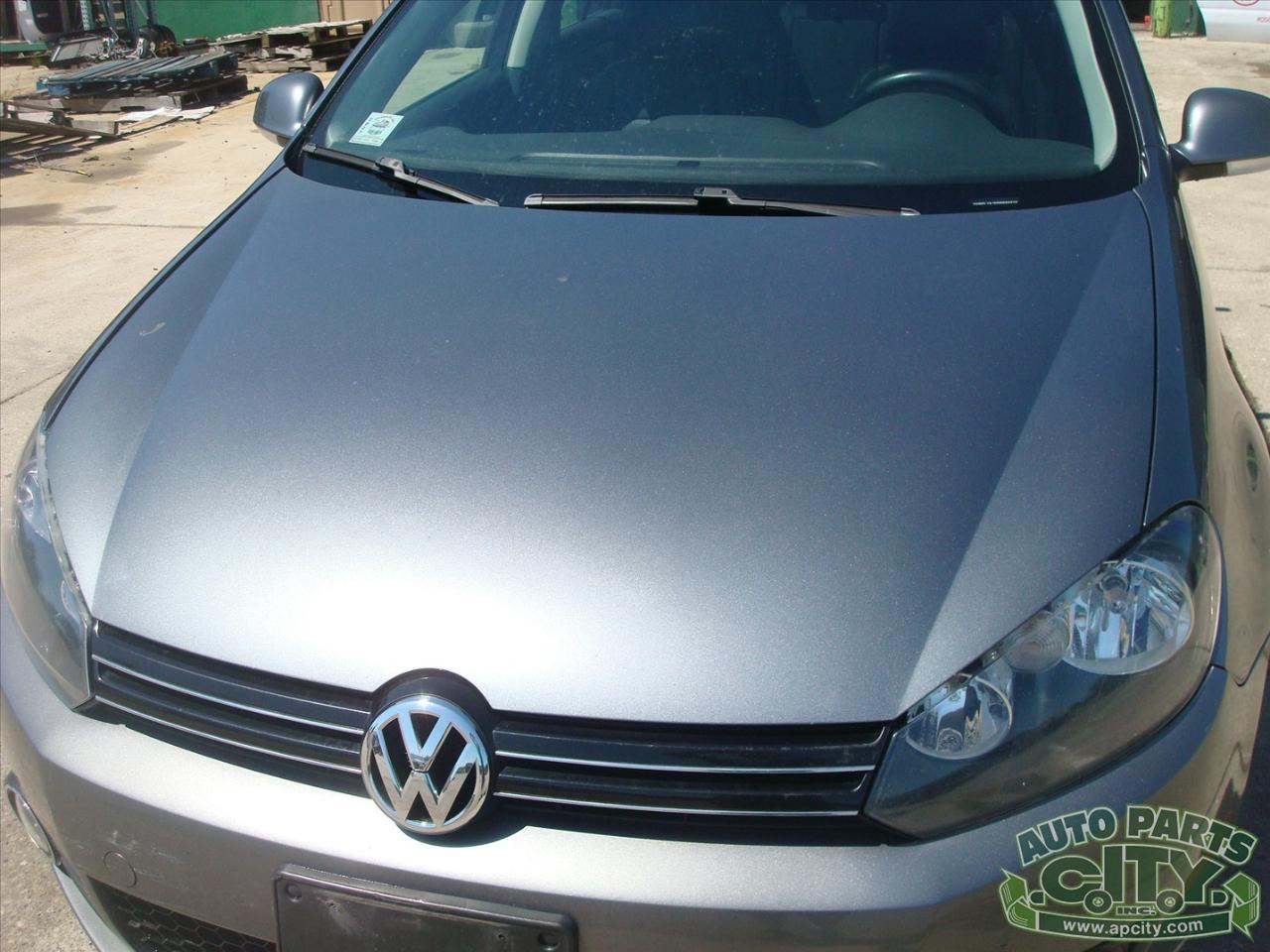 Volkswagen Jetta SportWagen 2.0L TDI 2011