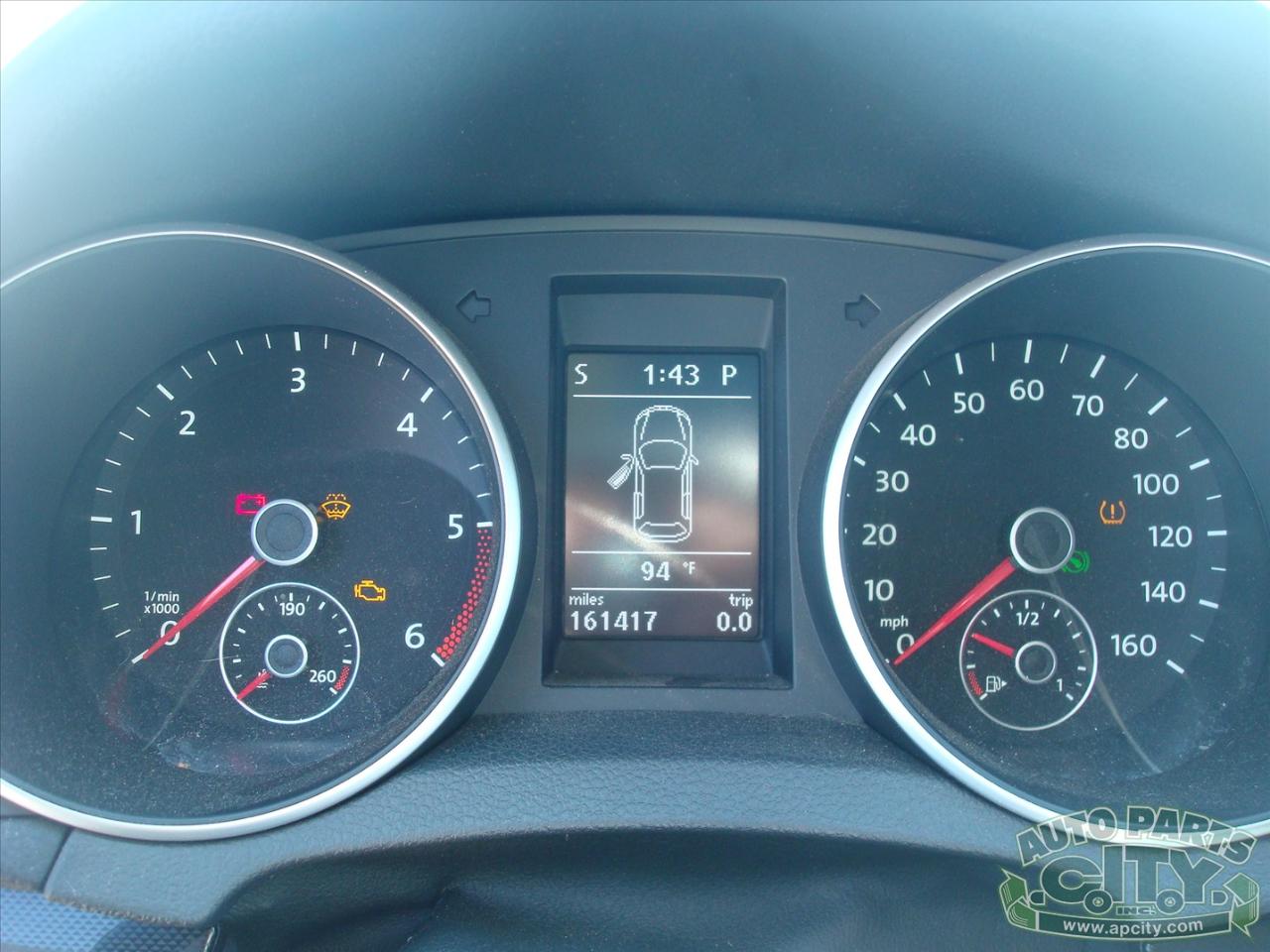 Volkswagen Jetta SportWagen 2.0L TDI 2011