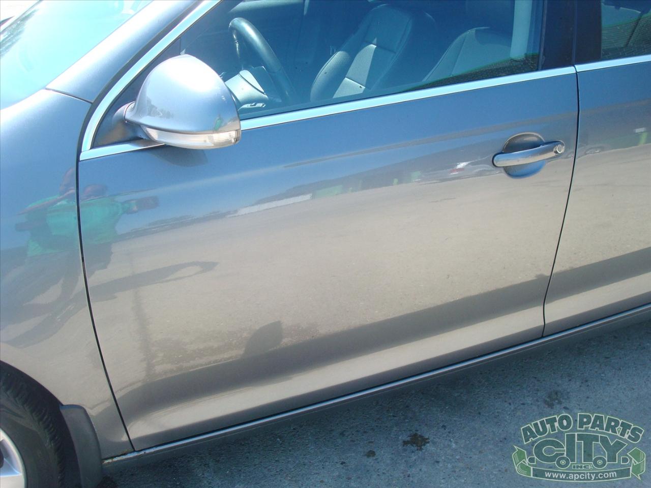 Volkswagen Jetta SportWagen 2.0L TDI 2011